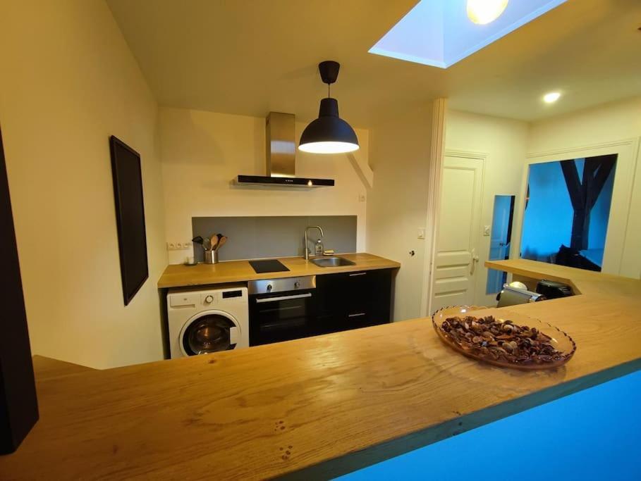 Magnifique Appartement Beaux Arts ตูร์ ภายนอก รูปภาพ